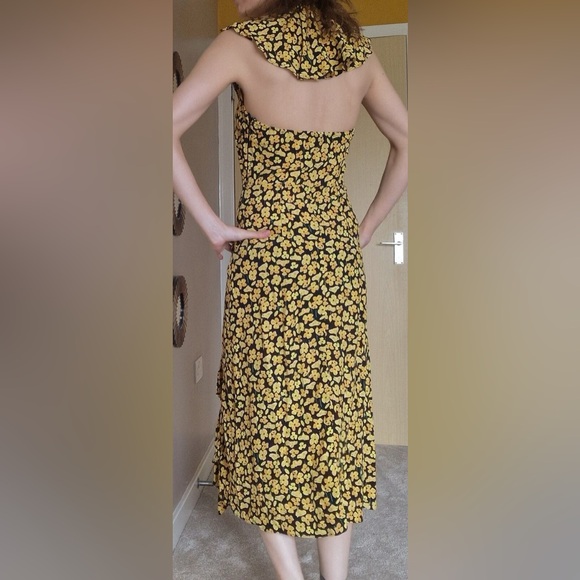 River Island Yellow and Black Maxi Sundress - Picture 3 of 8